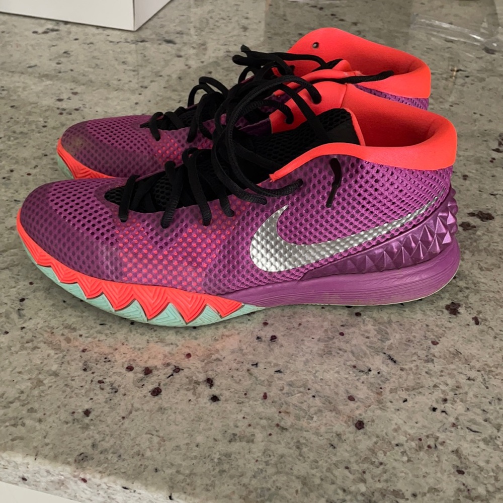 Nike Kyrie Irving 1